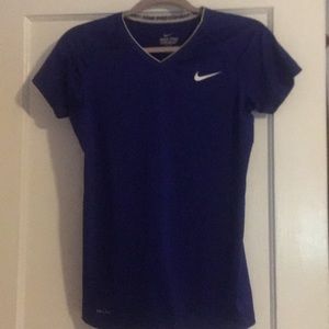 Nike dri-fit top